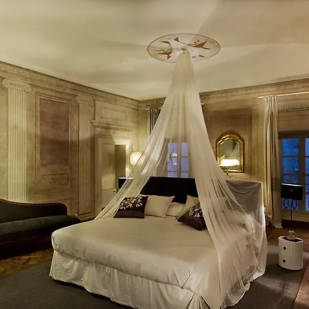 Charme Bed & Breakfast 2*